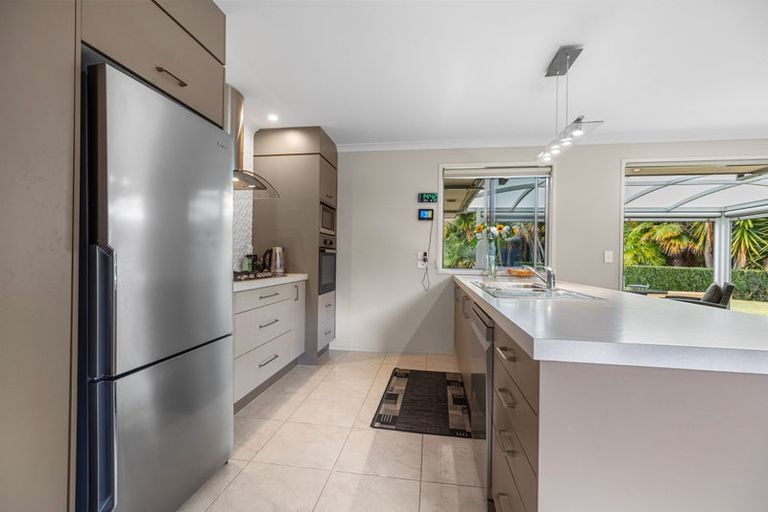 Photo of property in 38 Roxbury Place, Papamoa Beach, Papamoa, 3118