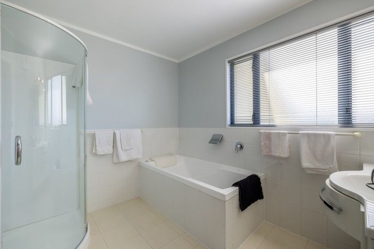 Photo of property in 6b Matrica Court, Wanaka, 9305