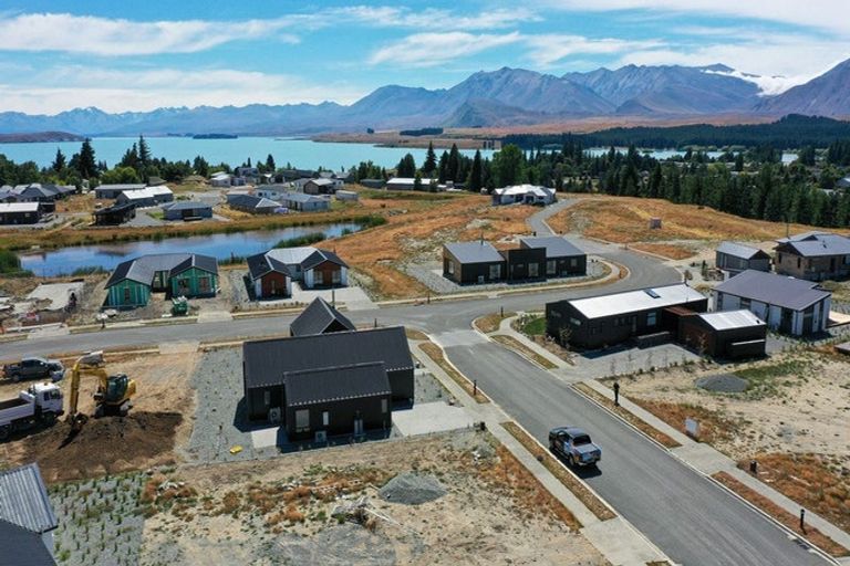 Photo of property in 2 Jimmys Lane, Lake Tekapo, 7999