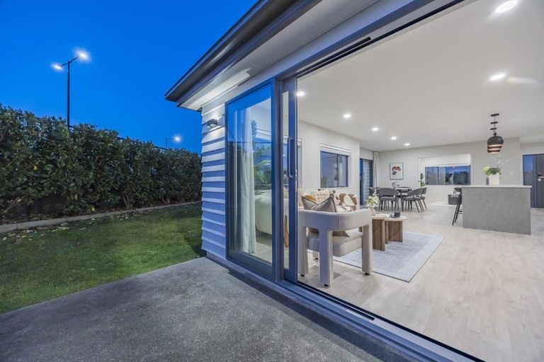 Photo of property in 21 Vintry Drive, Huapai, Kumeu, 0810