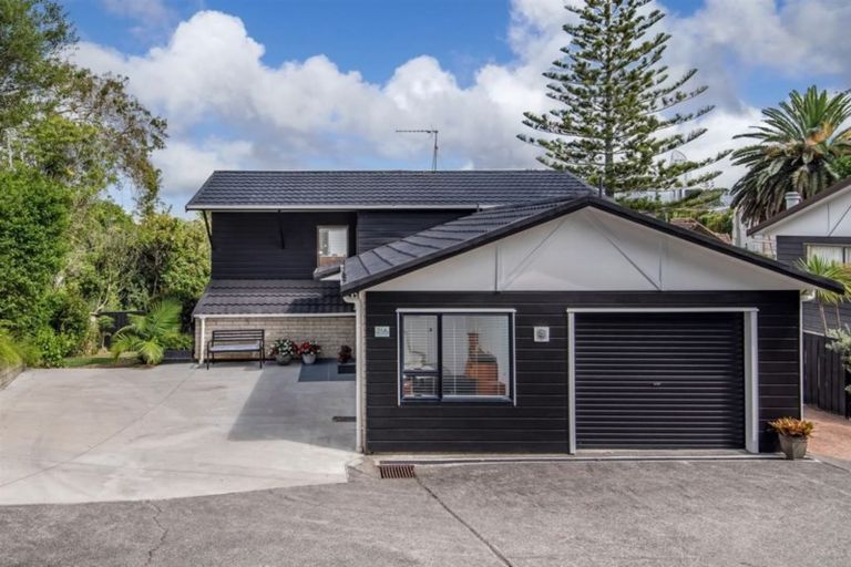 Photo of property in 1/21a Norman Road, Hauraki, Auckland, 0622