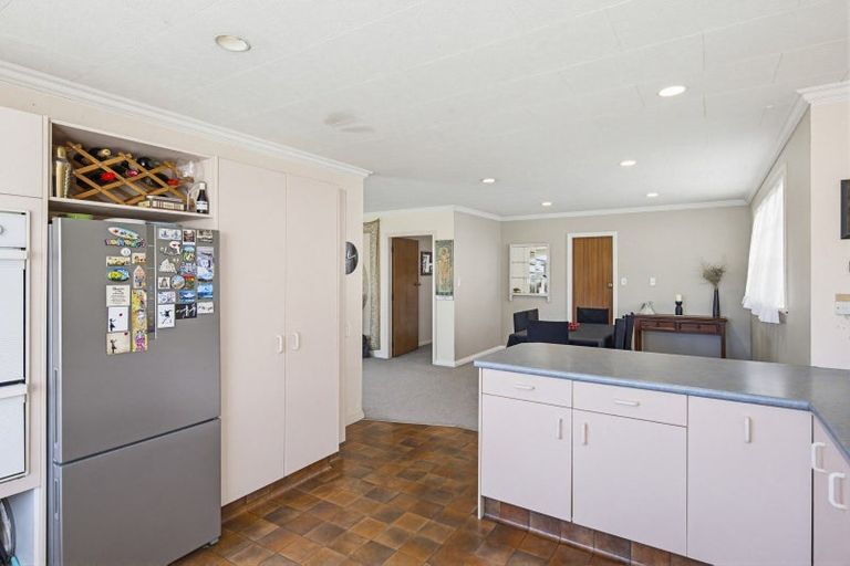 Photo of property in 6 Teoti Street, Paraparaumu Beach, Paraparaumu, 5032