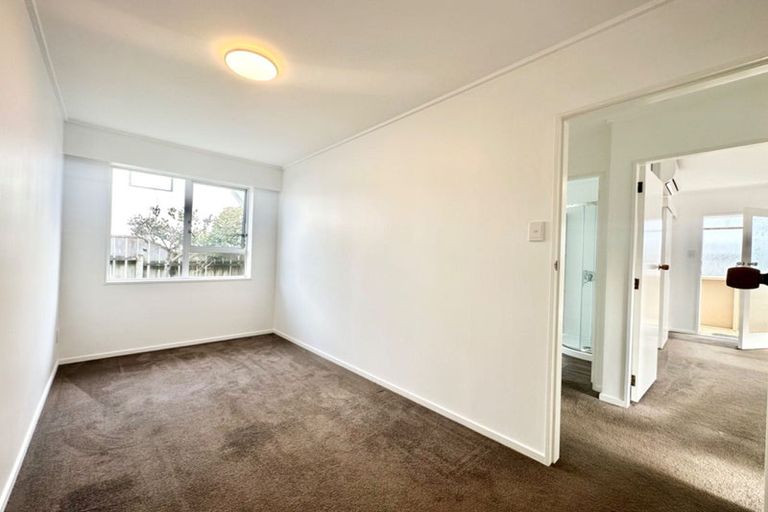 Photo of property in Miramar Villas, 19/3 Byron Street, Miramar, Wellington, 6022