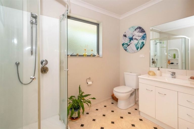 Photo of property in 18 Cubitt Street, Blenheim, 7201
