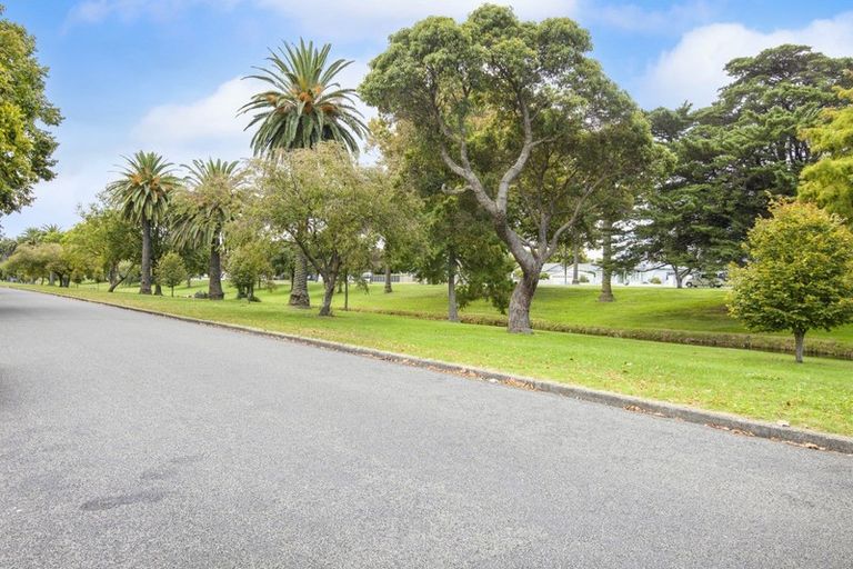 Photo of property in 1/47 Douglas Mclean Avenue, Marewa, Napier, 4110