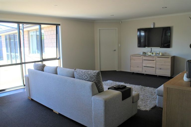 Photo of property in 27 Tallentire Crescent, Huntington, Hamilton, 3210