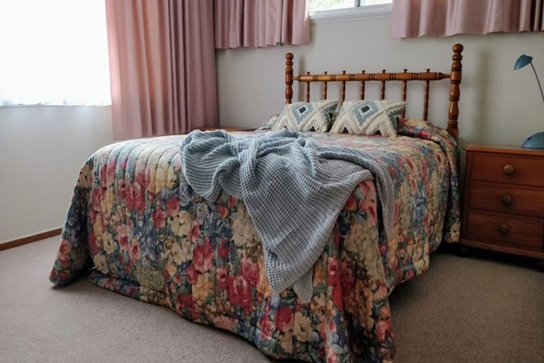 Photo of property in 51 Holdsworth Avenue, Trentham, Upper Hutt, 5018