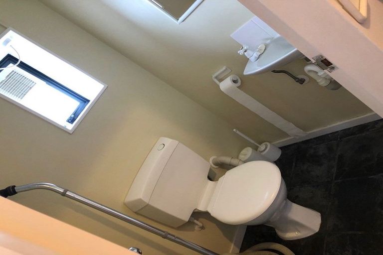 Photo of property in 2/14 Harriett Street, Thorndon, Wellington, 6011