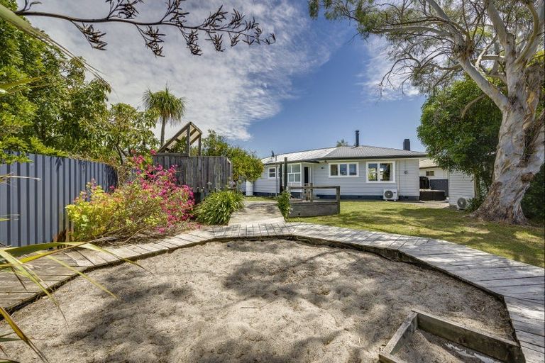 Photo of property in 38 James Foley Avenue, Pirimai, Napier, 4112