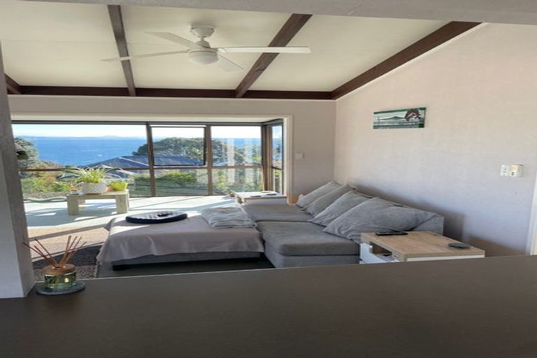 Photo of property in 34 Pacific Parade, Army Bay, Whangaparaoa, 0930