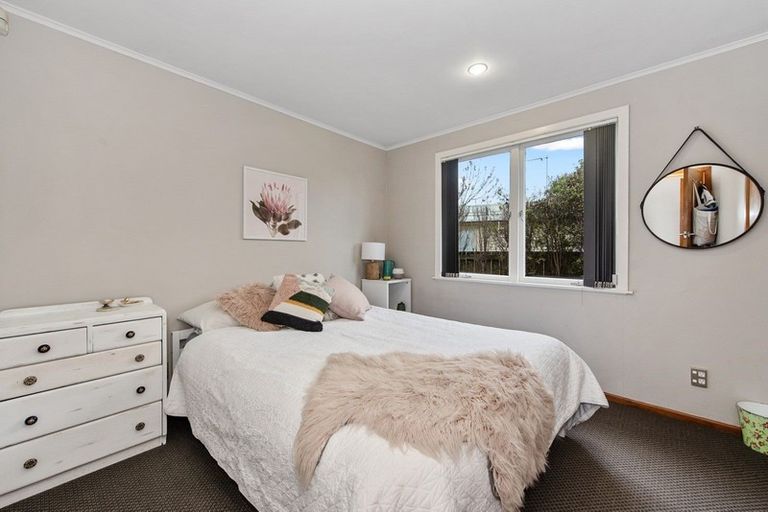 Photo of property in 6 Larnach Street, St Andrews, Hamilton, 3200