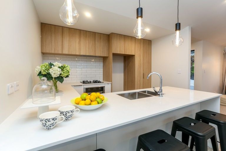 Photo of property in 6c Burns Street, Westown, New Plymouth, 4310