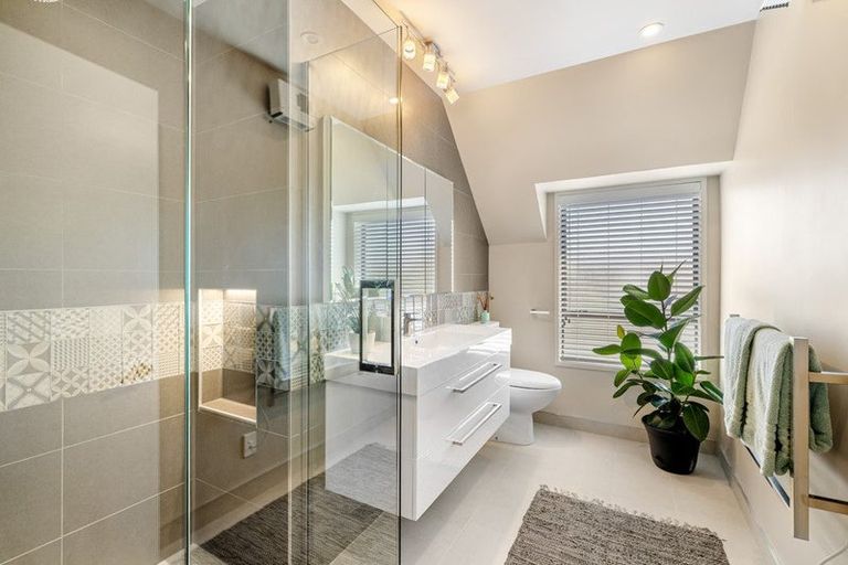 Photo of property in 22a Crosdale Place, Burnside, Christchurch, 8042