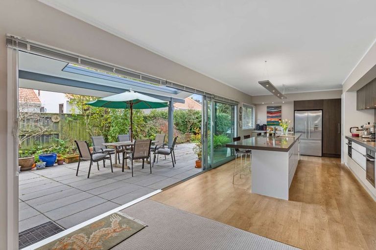 Photo of property in 42 Ihaka Street, Hokowhitu, Palmerston North, 4410