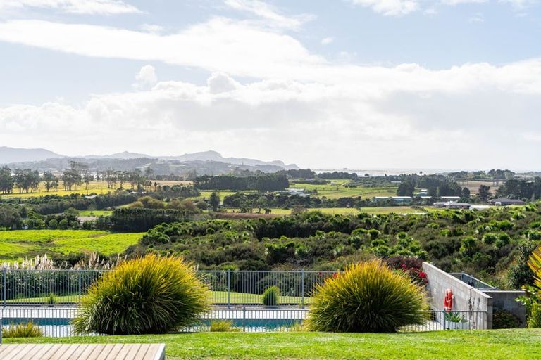 Photo of property in 15 Sandhill Heights, Mangawhai, 0975