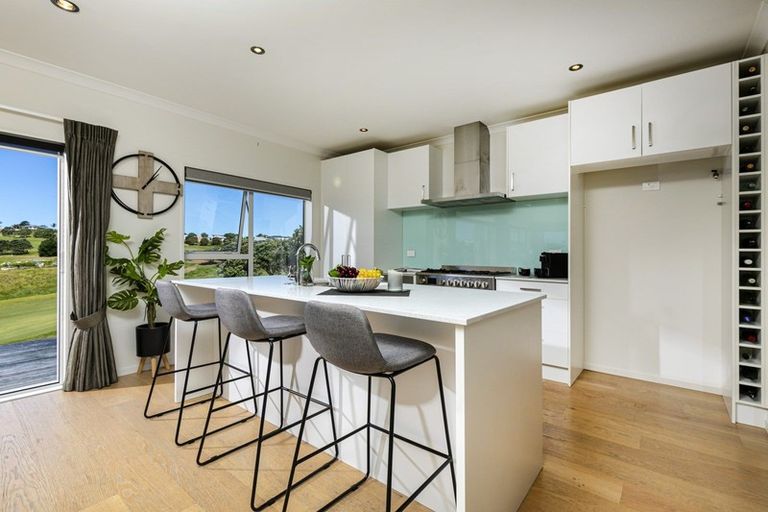 Photo of property in 31 Discovery Drive, Gulf Harbour, Whangaparaoa, 0930