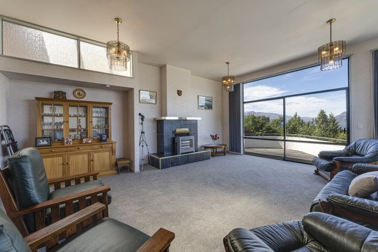 Photo of property in 5 Edinburgh Drive, Queenstown, 9300