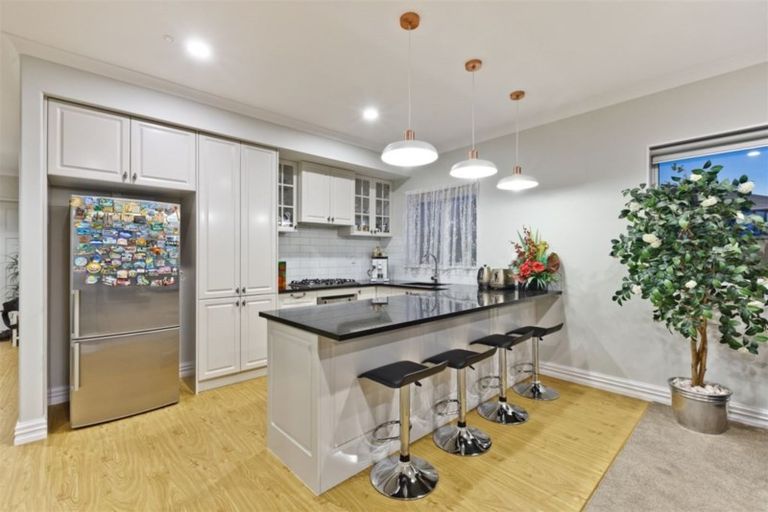 Photo of property in 25 Turutu Place, Long Bay, Auckland, 0630