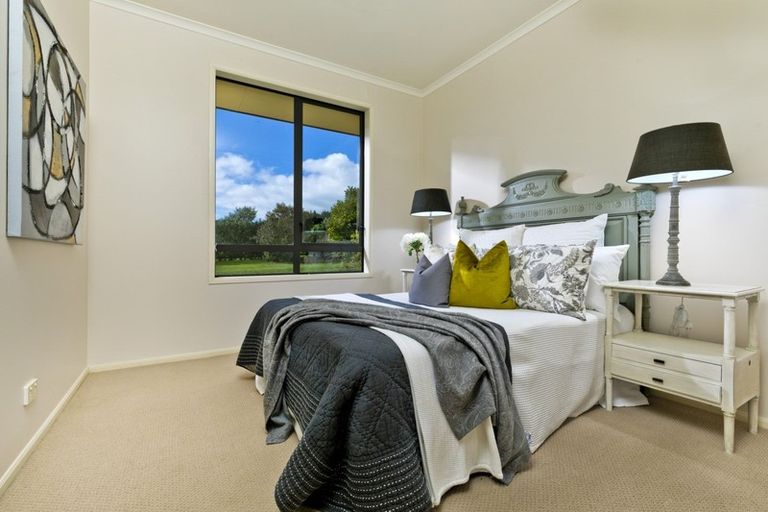 Photo of property in 905 Old North Road, Waimauku, 0882