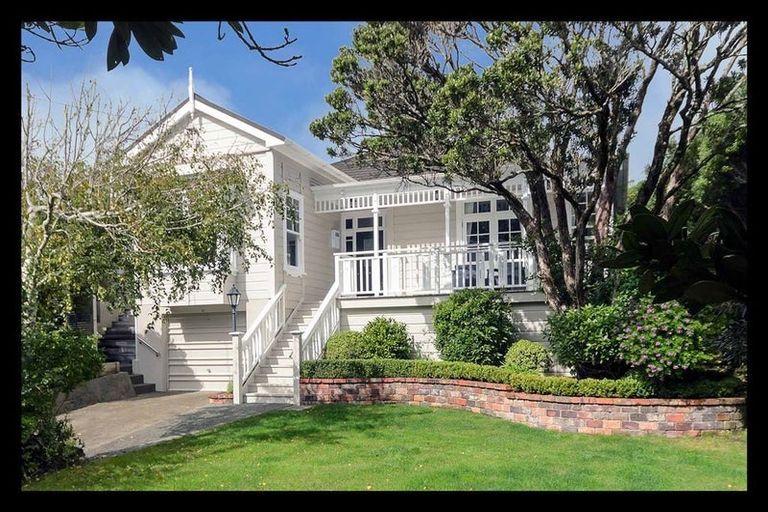 Photo of property in 35 Everest Street, Khandallah, Wellington, 6035