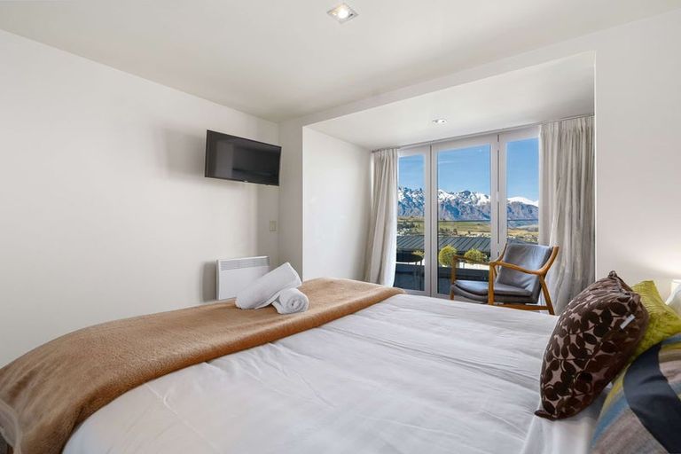 Photo of property in 74 Panorama Terrace, Queenstown, 9300