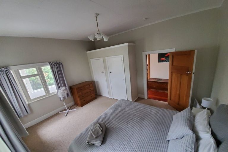 Photo of property in 56 Freyberg Street, Lyall Bay, Wellington, 6022