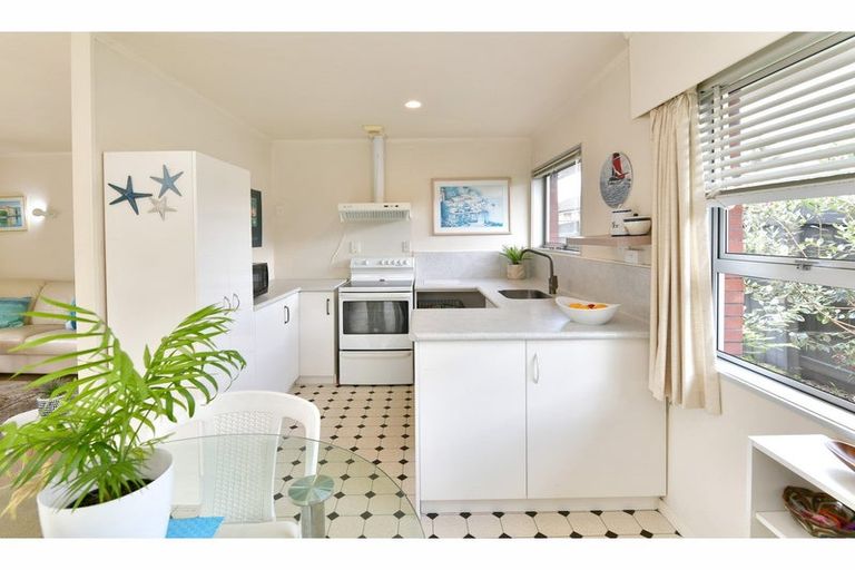 Photo of property in 3/29 Pine Road, Orewa, 0931