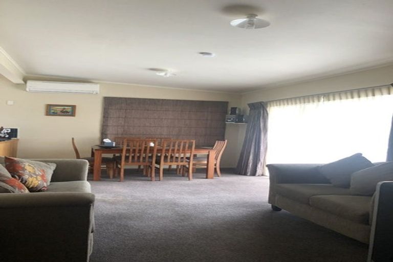 Photo of property in 2/12 Parata Street, Two Mile Bay, Taupo, 3330