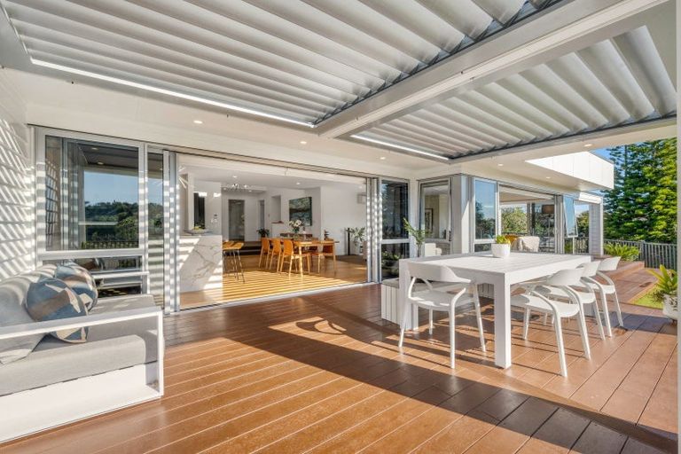 Photo of property in 1/13 Estelle Place, Farm Cove, Auckland, 2012