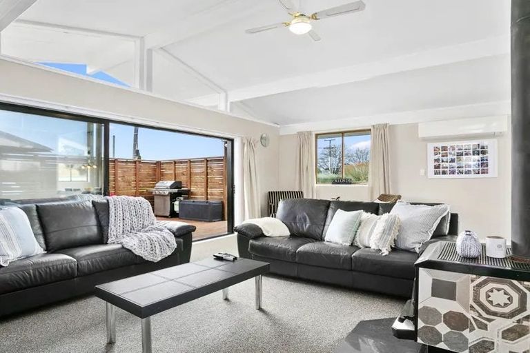 Photo of property in 48 Browning Street, Leamington, Cambridge, 3432