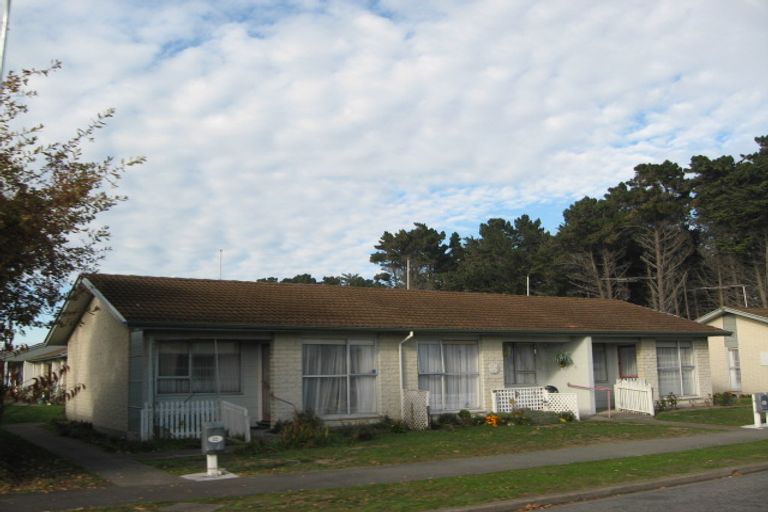 Photo of property in 81 Blake Street, New Brighton, Christchurch, 8061