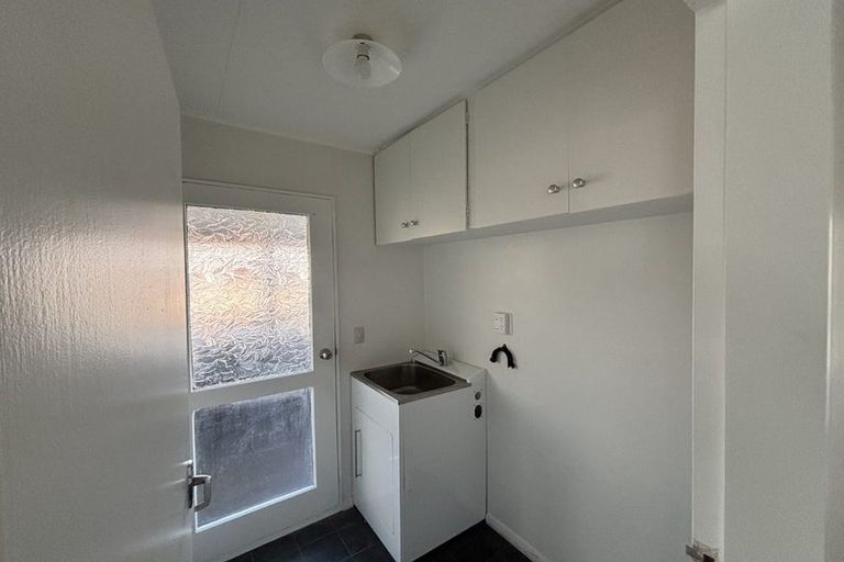 Photo of property in 91 Norana Road, Timberlea, Upper Hutt, 5018