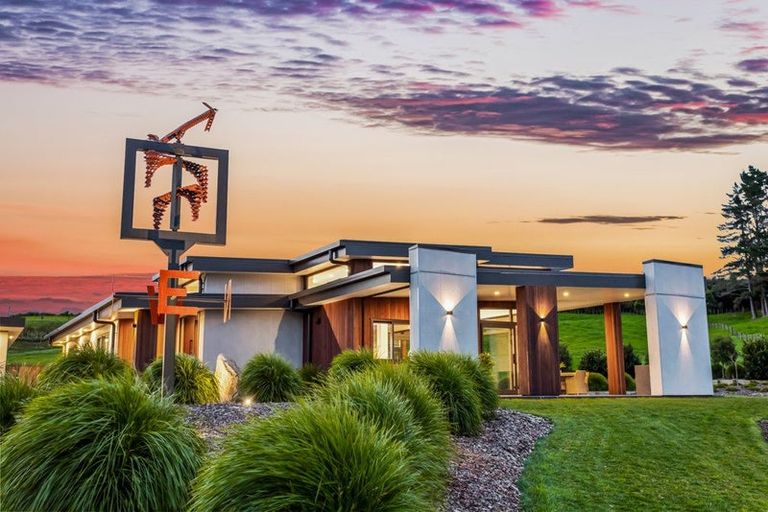 Photo of property in 530 Kahikatea Flat Road, Waitoki, Kaukapakapa, 0871