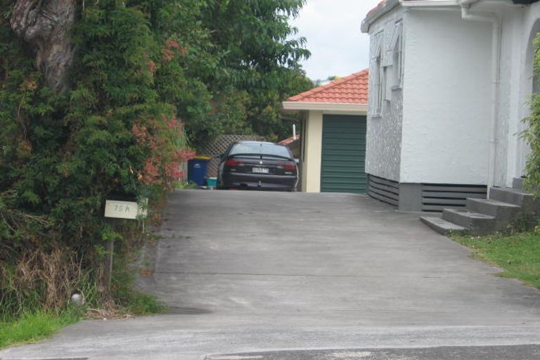 Photo of property in 1/75 Chivalry Road, Glenfield, Auckland, 0629