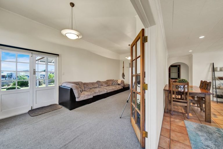 Photo of property in 3 Campbell Street, Hawera, 4610