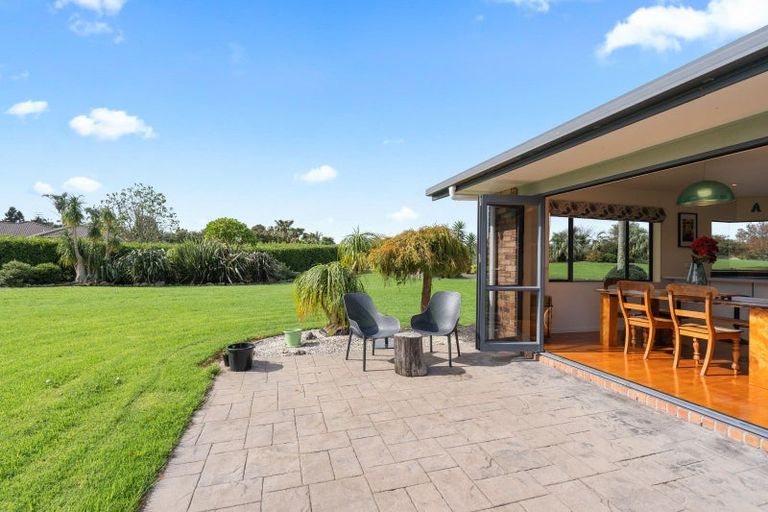 Photo of property in 16 Cairn Way, Te Kamo, Kamo, 0185