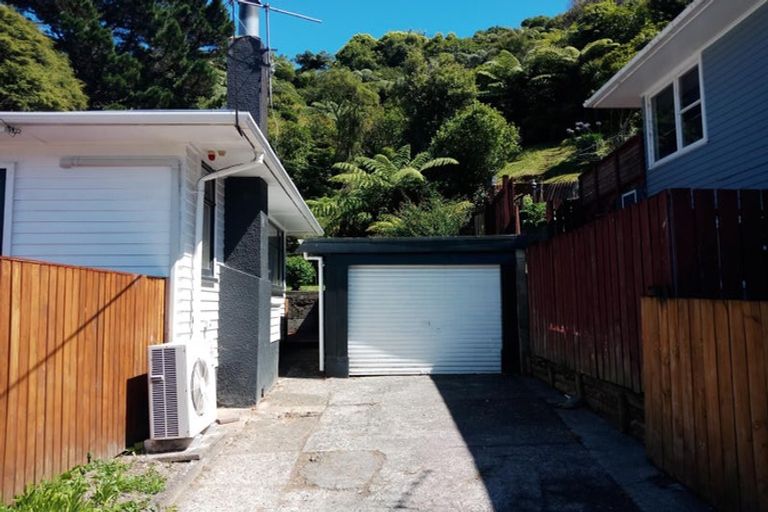 Photo of property in 39 Logie Street, Stokes Valley, Lower Hutt, 5019