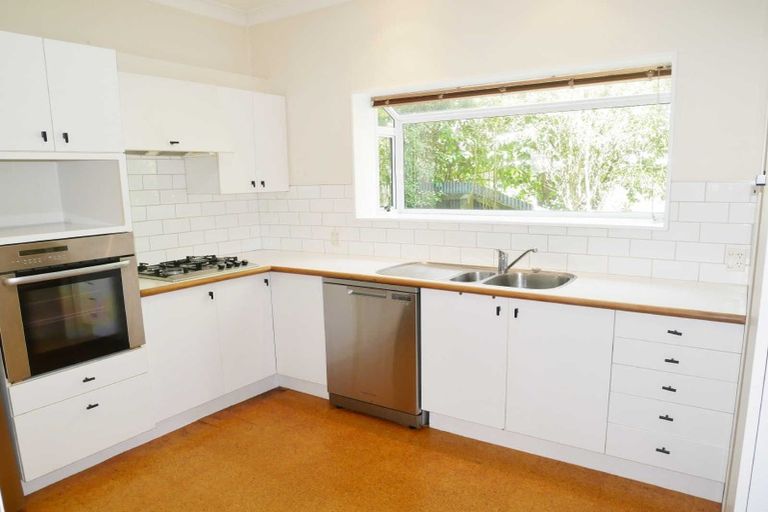 Photo of property in 58 Selwyn Street, Somerfield, Christchurch, 8024