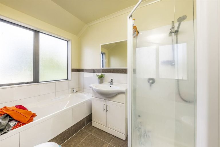 Photo of property in 21 Olive Crescent, Papatoetoe, Auckland, 2025