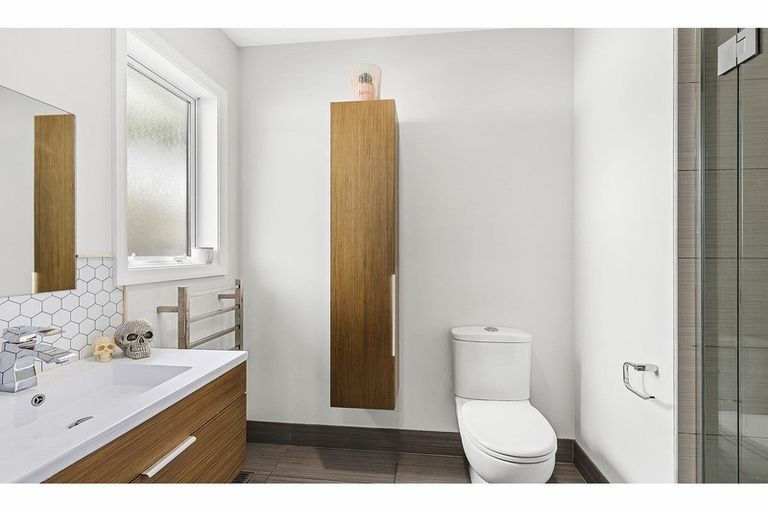 Photo of property in 108 Broderick Road, Johnsonville, Wellington, 6037