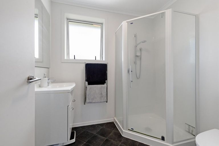 Photo of property in 49 Chiefs Court, Hamilton East, Hamilton, 3216