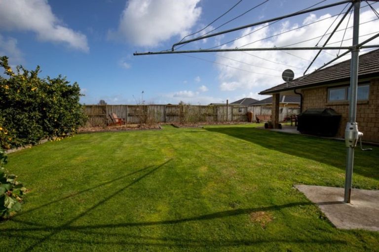 Photo of property in 21 Benner Drive, Ngatea, 3503