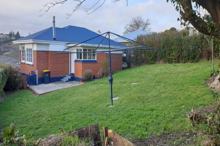 Photo of property in 19 Scotland Terrace, Green Island, Dunedin, 9018