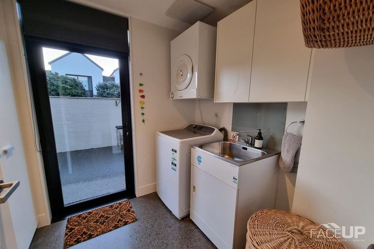 Photo of property in 15 Cochrane Road, Hobsonville, Auckland, 0616