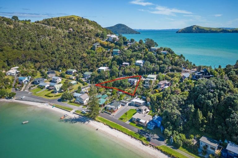 Photo of property in 2475 Wyuna Bay Road, Wyuna Bay, Coromandel, 3581
