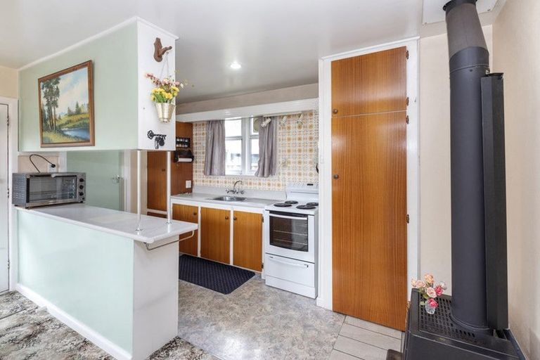 Photo of property in 15 Whitehall Street, Mairehau, Christchurch, 8013