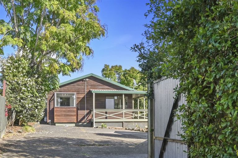 Photo of property in 12a Croydon Road, New Lynn, Auckland, 0600