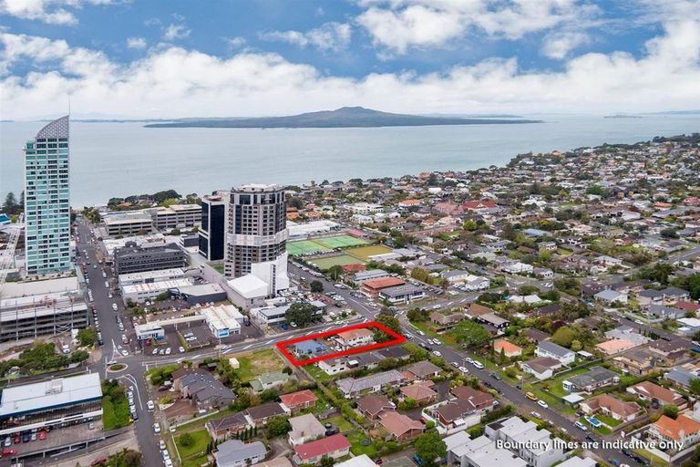 Photo of property in 5 Burns Avenue, Takapuna, Auckland, 0622