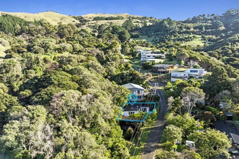 Photo of property in 40 Tikao Bay Road, Wainui, Akaroa, 7582