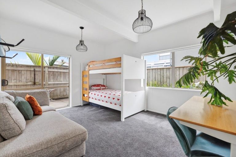 Photo of property in 4 Oceanbeach Road, Mount Maunganui, 3116